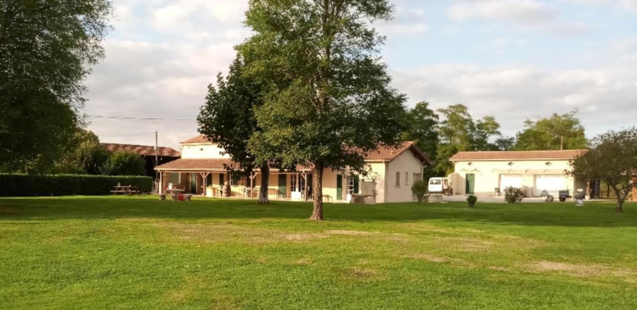 La Mancine Laulan Bed & Breakfast Jau-Dignac-et-Loirac Eksteriør bilde